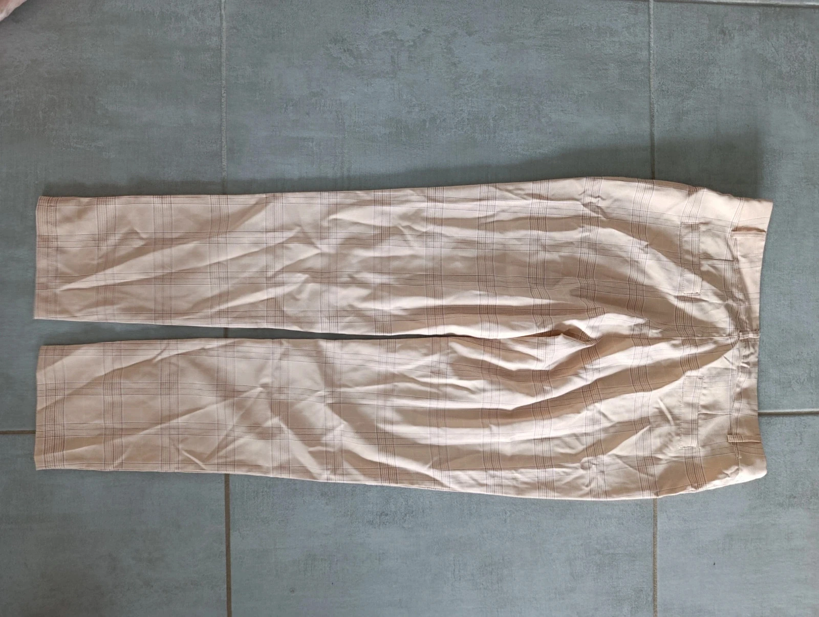 Pantalon femme beige à carreaux – Taille 40 – Coupe droite – photo 7